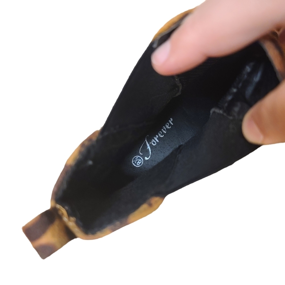 Forever Booties Women's Animal Print size 8.5 New without Box - Picture 2 of 7